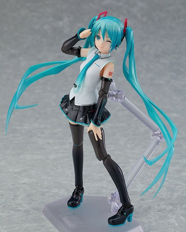 Figma 394. Hatsune Miku V4X [Vocaloid]