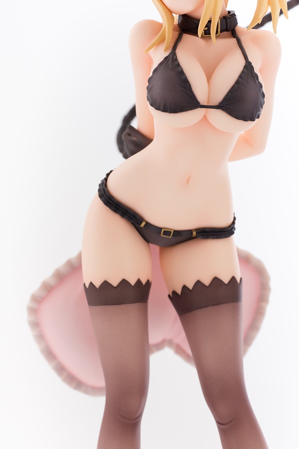 Lucy Heartfilia - 1/6 Complete Figure Black Cat Gravure Style Fairy Tail / Фейри Тейл Люси Хартфилия