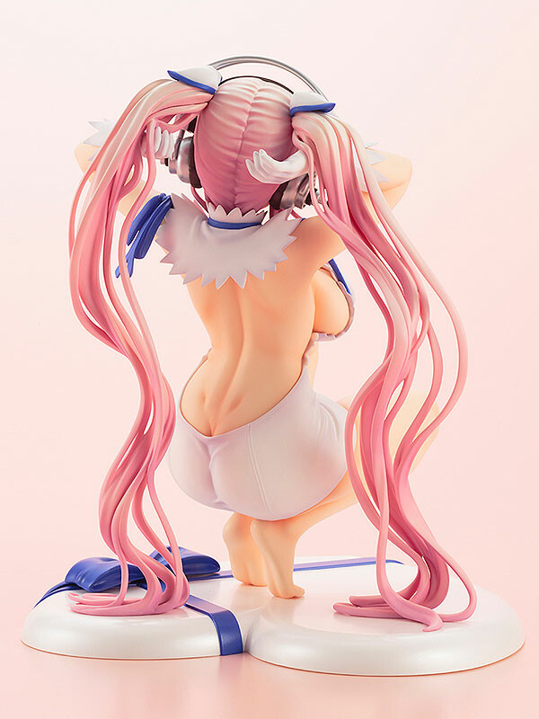 Super Sonico Hestia ver. - Is It Wrong to Try to Pick Up Girls in a Dungeon? [1/7 Complete Figure]
